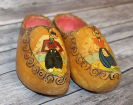 Dutch Painted Folk Art Wooden Shoes Clogs 1950s Holland Wall Hanger Handmade Vtg - $18.46