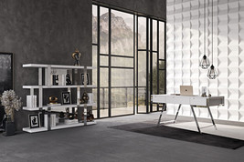 63" White and Silver Writing Desk With Three Drawers - $34,640.30 MXN