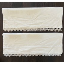 Cottage Core VTG Hand Crocheted Edge Set Of Two Standard Pillowcases - £11.22 GBP