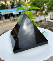 Large Shungite Polished Crystal Pyramid EMF Protection Anti Radiation 65... - £26.30 GBP