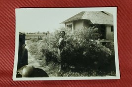 VINTAGE 1930s RENO COUNTY, KANSAS CAR, GIRL, DRESS HOME B&amp;W  7&quot; x 5&quot; PHO... - £6.70 GBP