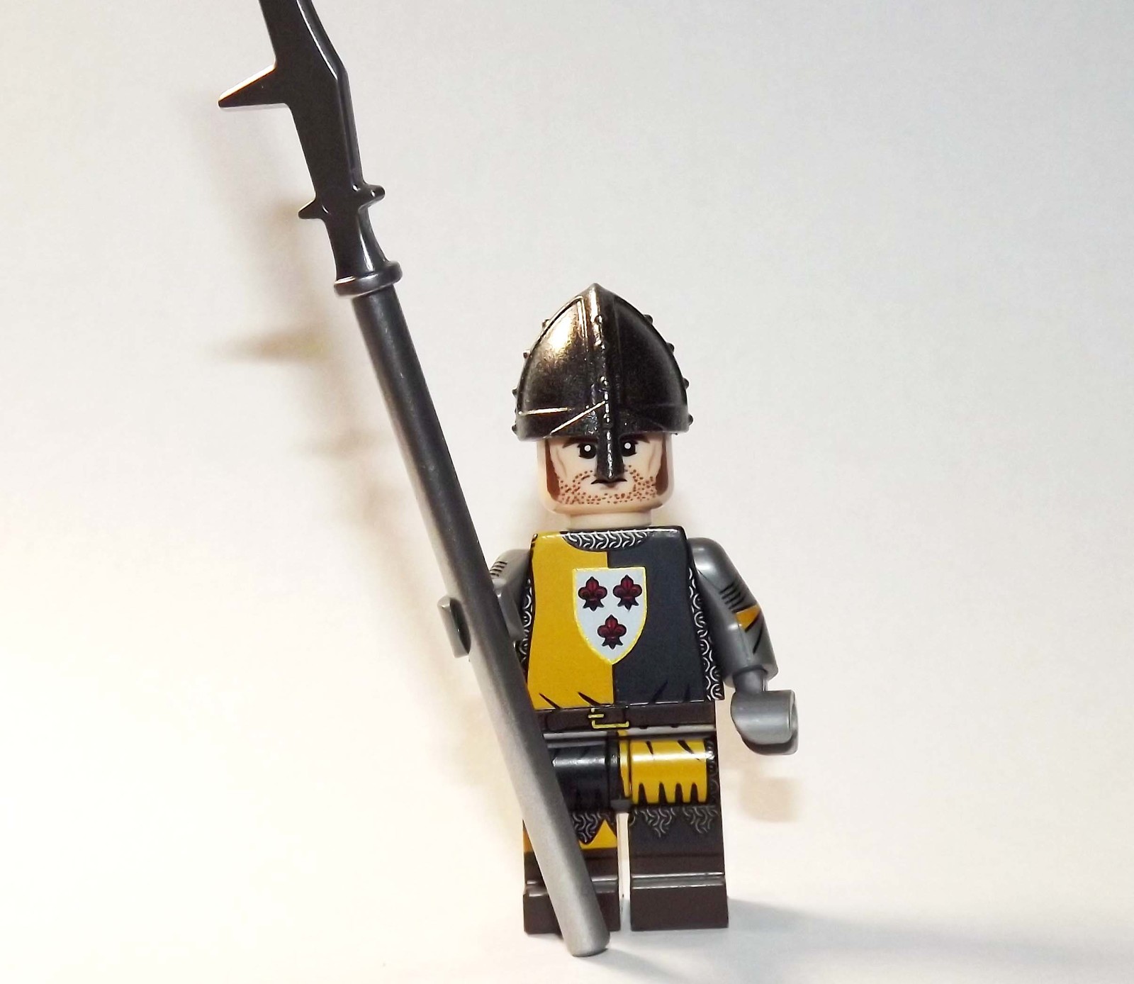  Knight Yellow And Black With Pike Castle Soldier Minifigure Pack US - $8.58