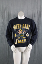 Notre Dame Fighting Irish Sweater (VTG) - Big Front Graphic - Men&#39;s Small - £51.13 GBP