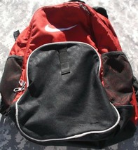 Nike Red &amp; Black 4 Pocket Backpack School Bag 140032 - £15.91 GBP