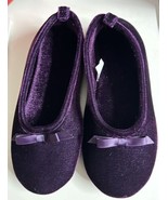 2009 Isotoner Holiday Slippers Plumb Velvet Feel A90037FAL  Sz 6.5 - 7.5... - $26.99 CAD