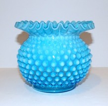 Gorgeous Fenton Art Glass Blue Opalescent Hobnail Double Crimped 4 3/4&quot; Vase - £58.72 GBP