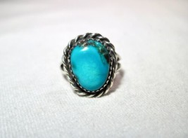 Vintage Navajo Sterling Silver Turquoise Ladies Ring Size 7 1/4 K590 - £60.93 GBP