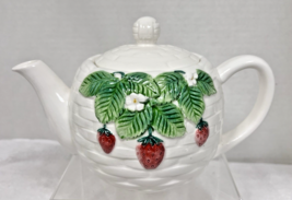 Otagiri Strawberry Teapot Mary Ann Baker Basket Weave Design 4 Cup Excel... - $34.16