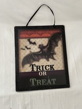 Spooky Wooden Signs! Black Bat Sign Halloween Decor - e642 - $9.90