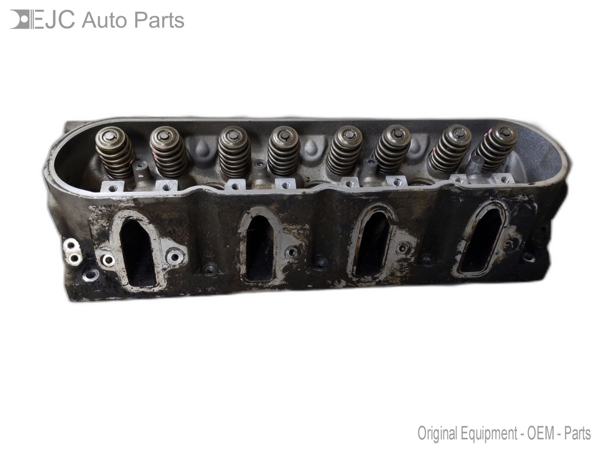 Right Cylinder Head For 07-14 Chevrolet Suburban 1500  5.3 823 Gas - $222.70
