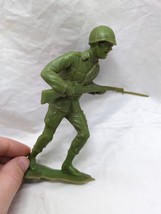 Vintage Soldier Rifle With Bayonet 5&quot; Plastic Army Men Toy - $14.84