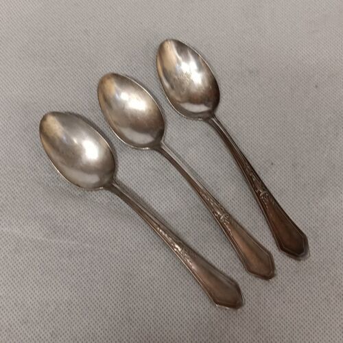 Oneida Glastonbury Pearl Teaspoons 3 Pattern# 1910 Silverplated 6" - $12.95