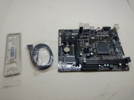 Gigabyte GA-AM1M-S2H Motherboard  Used - $924.21 MXN