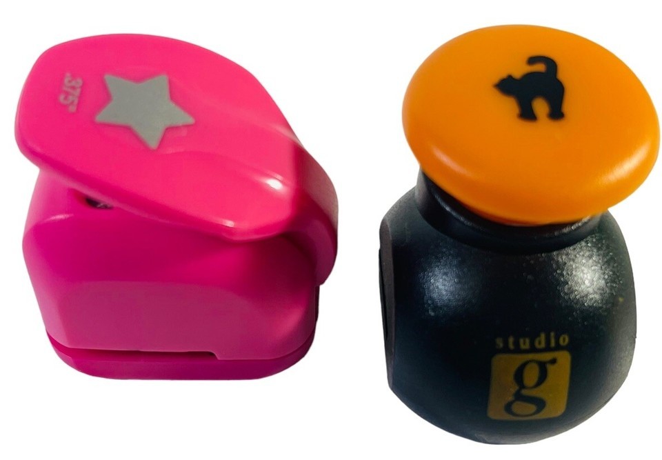 2 Mini Lever Punch “STAR &amp; a CAT” Paper Punch Crafts, Preowned. - $4.50