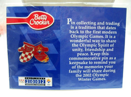 2002 Olympic Betty Crocker Mittens Lapel Pin Salt Lake Utah Usa New On Card - $16.99