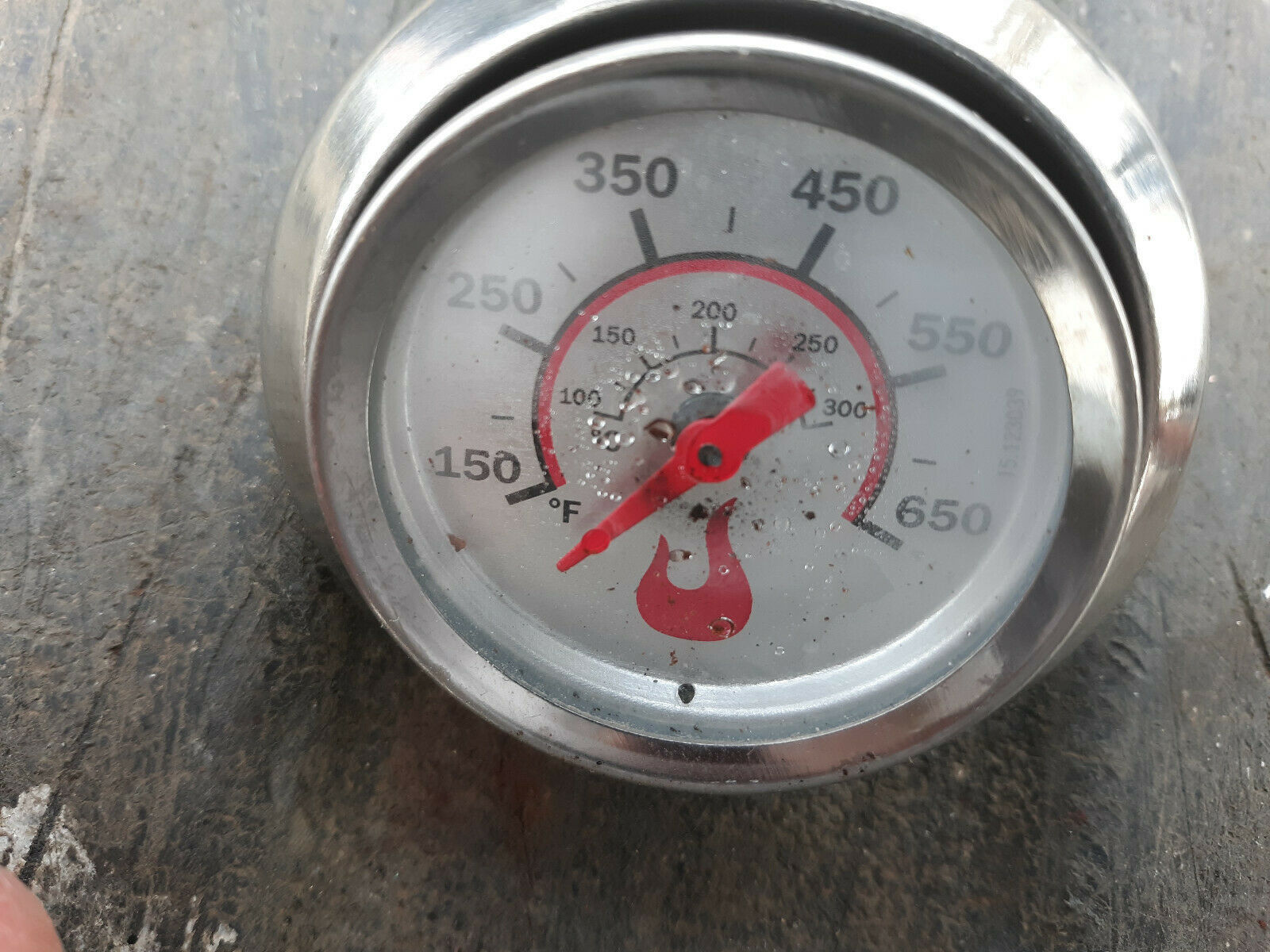 21HH30 CHARBROIL THERMOMETER, TESTS GOOD, 1-7/8" BEZEL, 2-3/8" TRIM, GOOD COND - $4.91