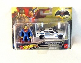 Superman E Metropolis Pd, (Auto + Figura) Hotwheels 1:64 Modellino Di Auto... - £21.76 GBP