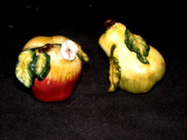 Apple Pear Ceramic Salt and Pepper Shakers Set Pair Hand painted Detailed Glazed - $12.87