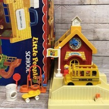 Vintage 1988 Fisher Price Little People School COMPLETE w/ BOX #2550 Playground - $175.00