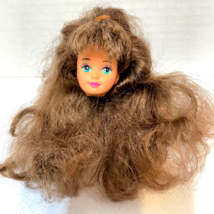 Vintage 1987 Mattel Barbie Head Only Courtney Teenager Long Brunette Green Eyes - £11.65 GBP