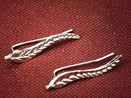 Silver Leaf Ear Climber Earrings Crawler Pin Leaves Feather Pair Wave Cu... - $9.49