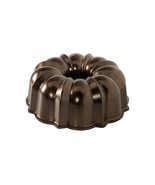 Nordic Ware Original Bundt, 12-Cup, Graphite - $765.18 MXN