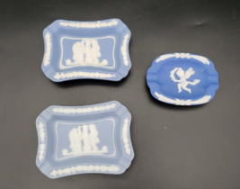 VINTAGE OCCUPIED JAPAN ** WEDGWOOD STYLE BLUE/WHITE ASHTRAY ** PORCELAIN... - $14.85