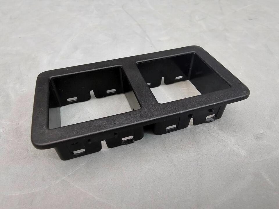 OEM GM 16-19 Rear Power Folding Seat Switches Switch Bezel Trim Only 102... - $14.84
