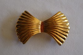 Mimi Di N Vintage 1981 Seashell Shell 2 Piece Interlocking Belt Buckle Gold Tone - £18.98 GBP