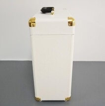 Victrola VSC-20-WHT-SDF Storage Case for Vinyl Turntable Records - White image 6