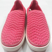 Strawberry Pink Sneakers UGG Big Girls Caplan Slip-on Sneakers - Metallic Knit - £37.51 GBP