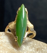 Vtg 10K Yellow Gold Ring Size 5.75 Jade Look Fine Jewelry 4.86g - £236.63 GBP