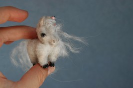 Teddy Horse/ miniature white pony/doll house pet/1:12/miniature horse/do... - £87.95 GBP