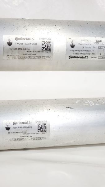 2018 Maserati Levante OEM 6700375210 Front And Rear Air Reservoir Item image 2