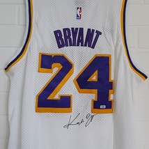 Kobe Bryant #24 Signed Autographed Los Angeles Lakers Jersey White - COA - £379.27 GBP