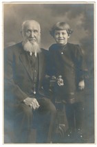 Portrait of Grandpa and Granddaughter 1920s - 30s 3.75x5.75 inches nice - Named - £7.52 GBP