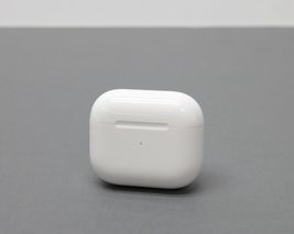 Apple AirPods 3rd Gen A2897 w/ Lightning Charging Case - White MPNY3AM/A image 6
