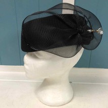 Vintage 100% wool hat with mesh and hat pin WPL 4384 - £27.76 GBP