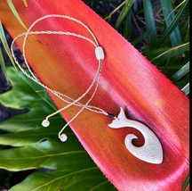 Hawaiian Store Hand-carved Fish Hook Necklace with Whale Tail and Honu (turtle)  - £19.95 GBP