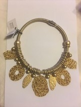 Gardenia Leopard gold Print Plastic necklace New - £66.20 GBP
