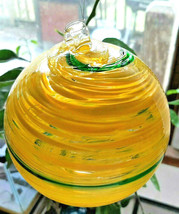 Hanging Glass Ball 4&quot; Diameter Yellow with Green Swirl Friendship Ball HB44-1 - £13.18 GBP