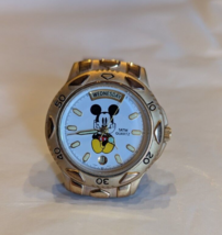 Vintage 90&#39;s Disney Timeworks Mickey Mouse Watch Day Indicator Gold Tone - $19.34