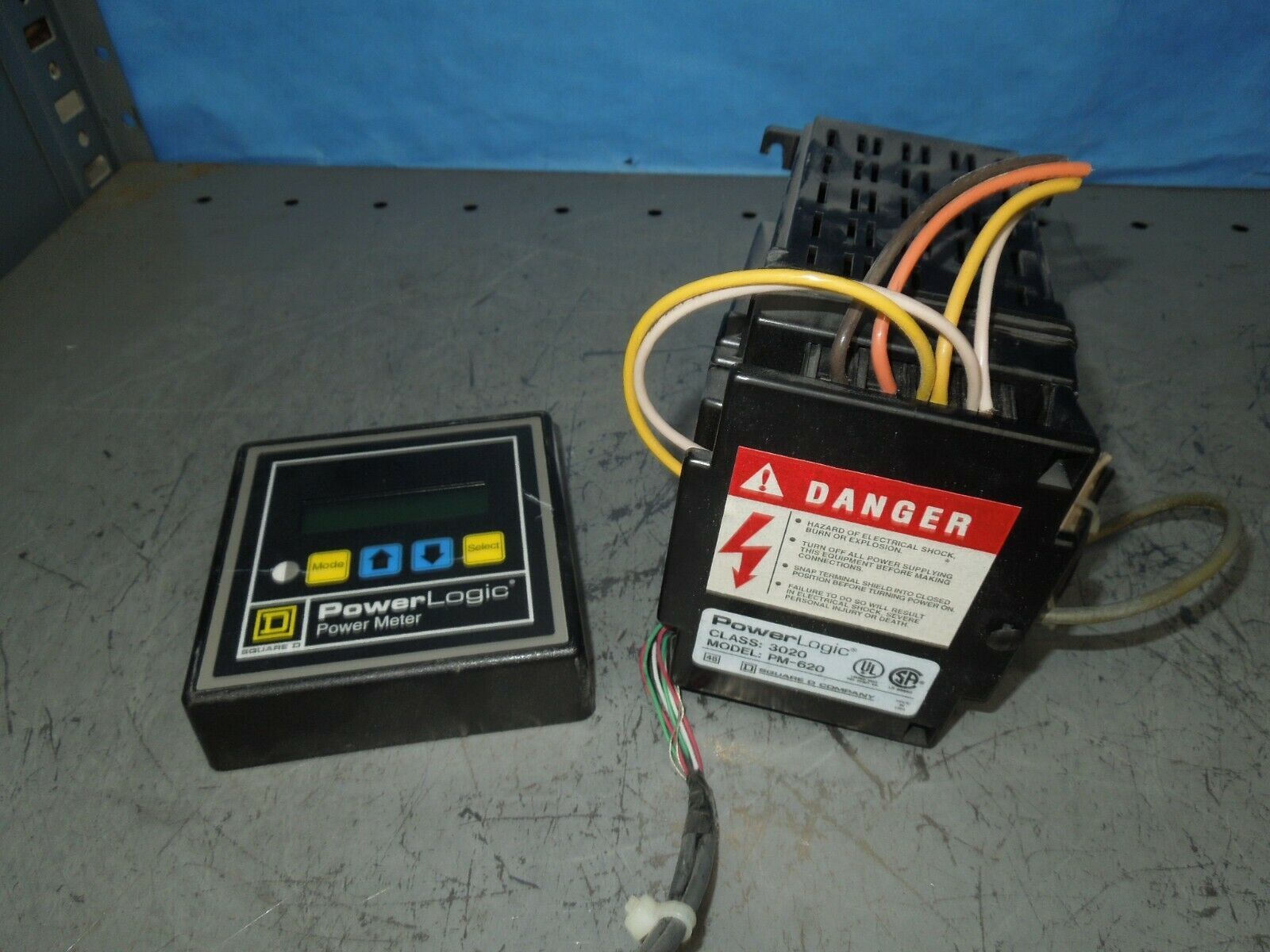 Square D Powerlogic Power Meter 3020 PM-620 &amp; PMD-32 Display Used - $125.00