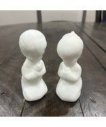 Fenton White Satin Milk Glass Rosaline Praying Children Girl Boy w/Orig ... - $371.21 MXN