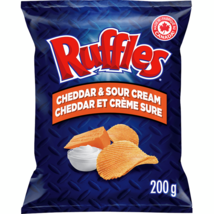 6 Bags of Ruffles Cheddar &amp; Sour Cream Flavored Potato Chips 200g Each - $50.31