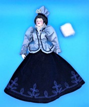 Avon Victorian Porcelain 9&quot; Doll Fashion of American Times Collection Vintage 87 - £10.41 GBP