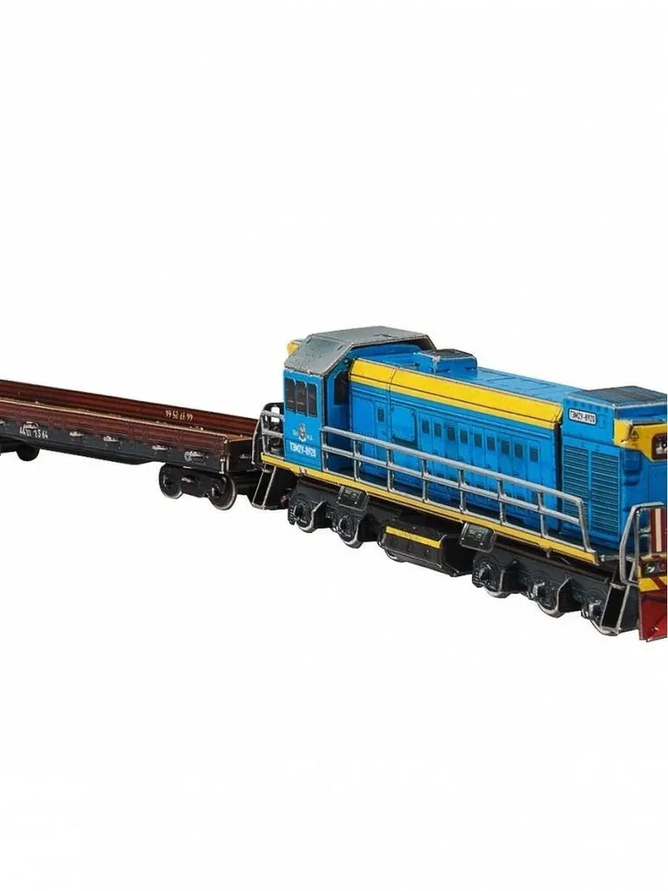 HO Scale TEM-2U Soviet Diesel Locomotive with Platform 1:87 Model Train Kit - $20.99