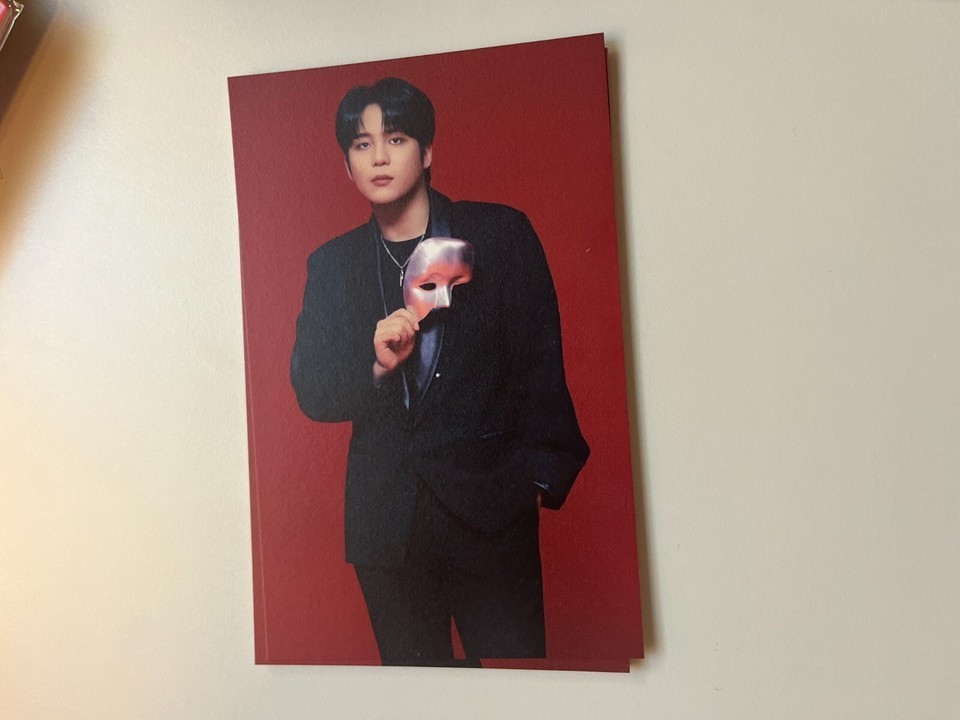 JONGHO Oficial Auténtica Postal ATEEZ HORA DORADA: Parte 2 - $2.99