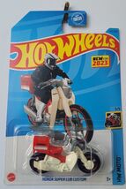 Hot Wheels 2023 Honda Super Cub Custom 160/250 HW Moto Series 5/5 - $2.57