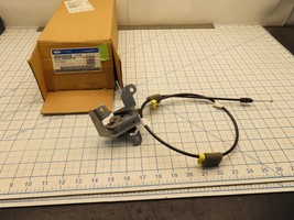 Ford 9L3Z-18264A01-B Door Latch with Cable Upper Left LH - $56.98